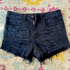 AMERICAN EAGLE black shorts